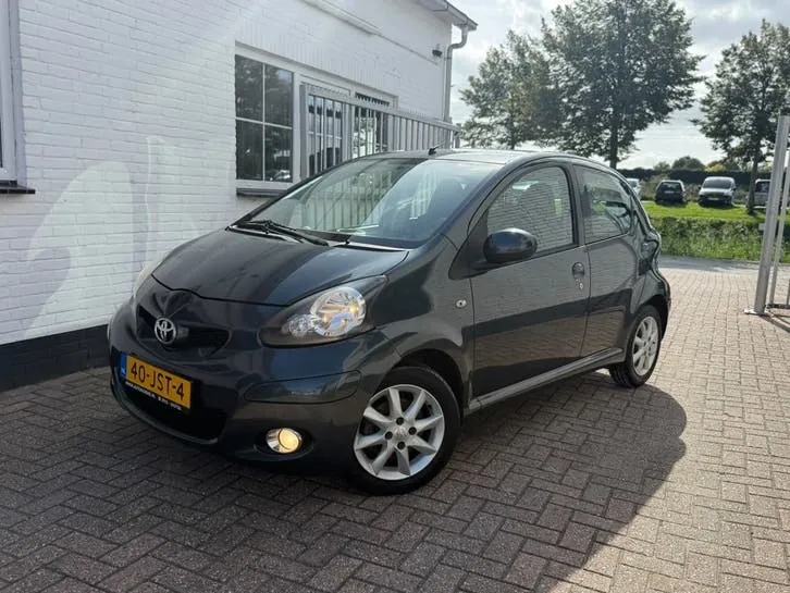 Toyota Aygo 2009 photo 2