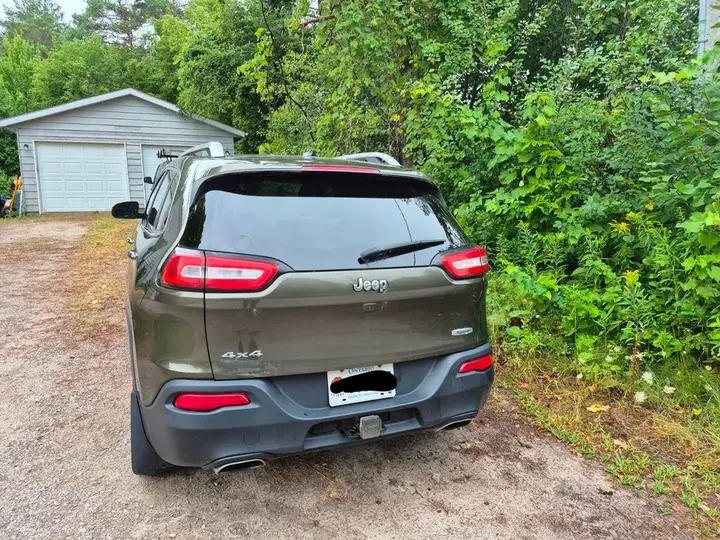 Jeep Cherokee 2015 photo 4