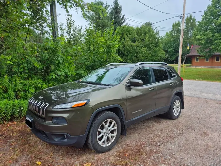 Jeep Cherokee 2015 photo 3