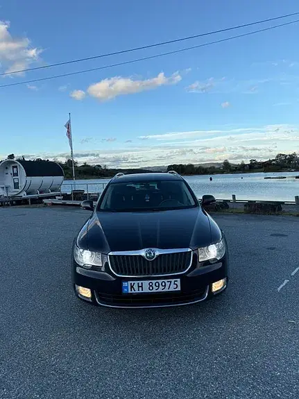 Skoda Superb 2013 photo 3