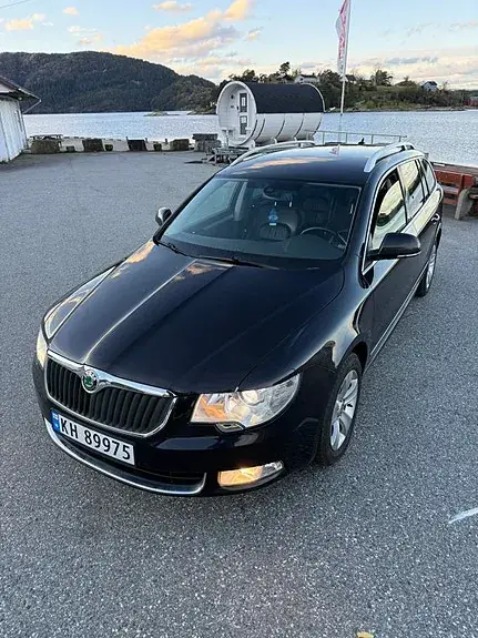 Skoda Superb 2013 photo 5