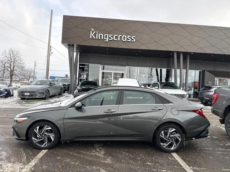 Hyundai Elantra 2025 photo 2