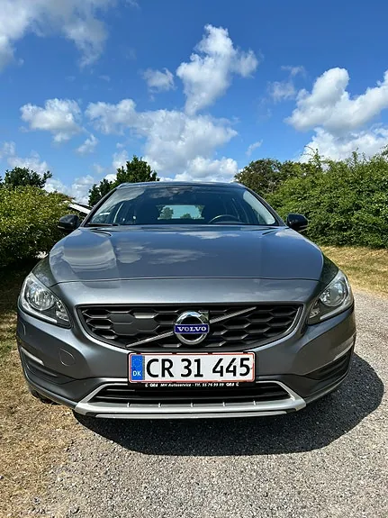 Volvo V60 Cross Country 2016 photo 2