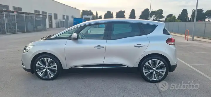 Renault Scenic 2018 photo 5