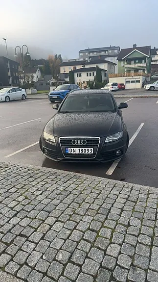 Audi A4 2009 photo 2