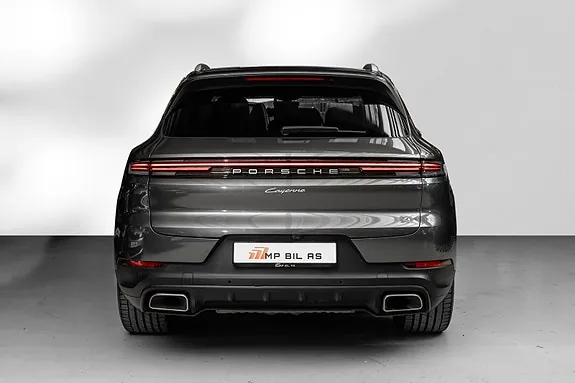 Porsche Cayenne 2024 photo 2