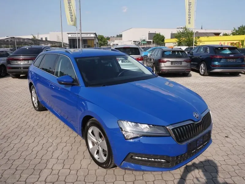 Skoda Superb 2022 photo 3