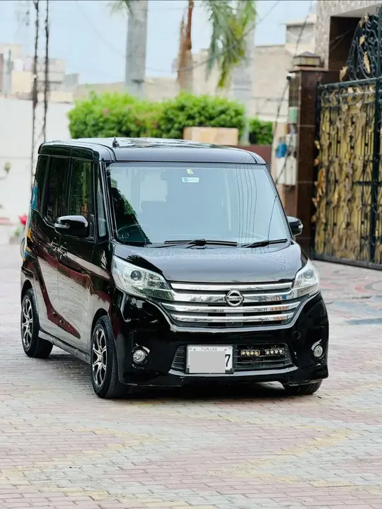 Nissan Dayz Roox