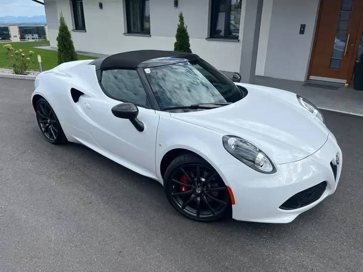 Alfa Romeo 4C