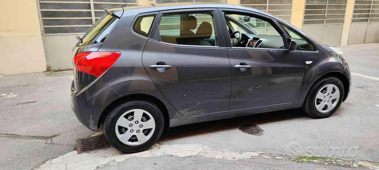 Kia Venga 2019 photo 3