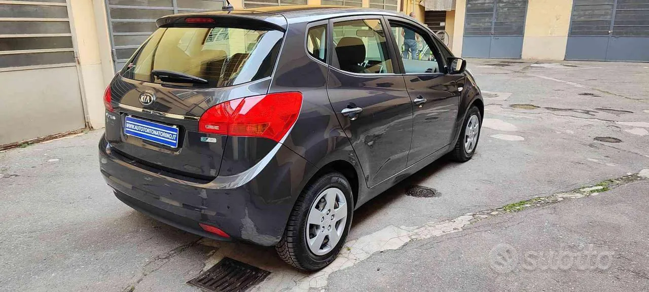 Kia Venga 2019 photo 4