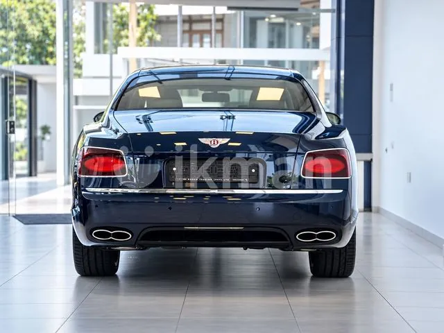Bentley Flying Spur 2018 photo 2