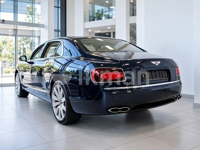 Bentley Flying Spur 2018 photo 3
