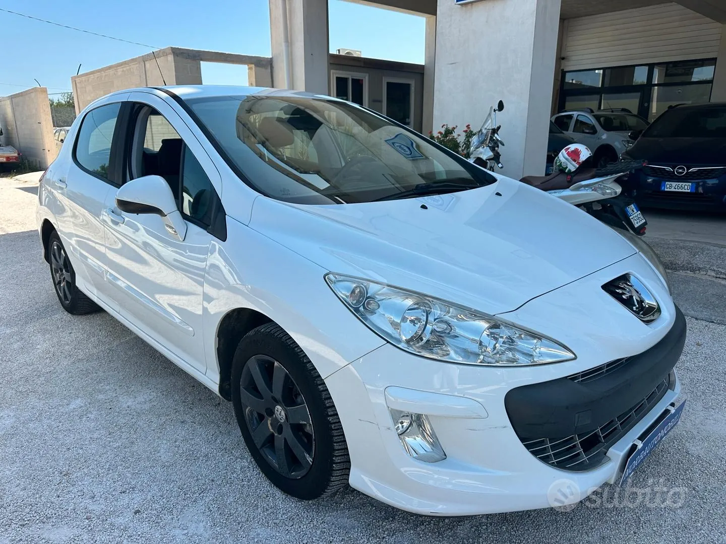 Peugeot 308 2010 photo 3