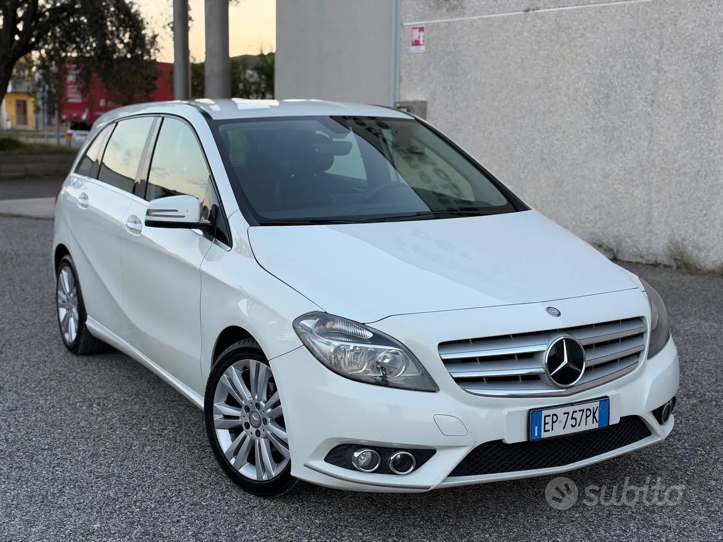 Mercedes-Benz B 180 Cdi Executive 2012 photo 3