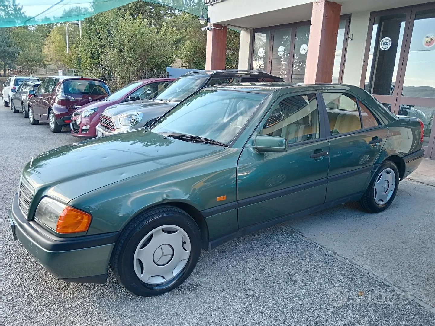 Mercedes-Benz C200 1994 photo 2
