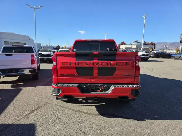 Chevrolet Silverado 1500 2020 photo 3