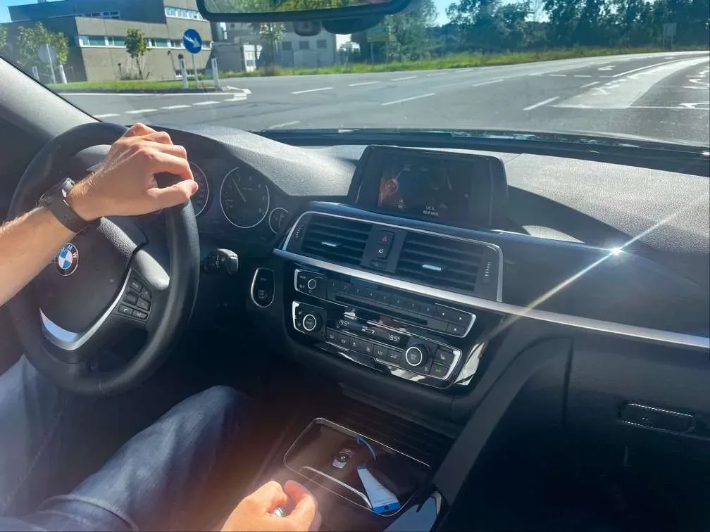 BMW 3 Series 2016 photo 2