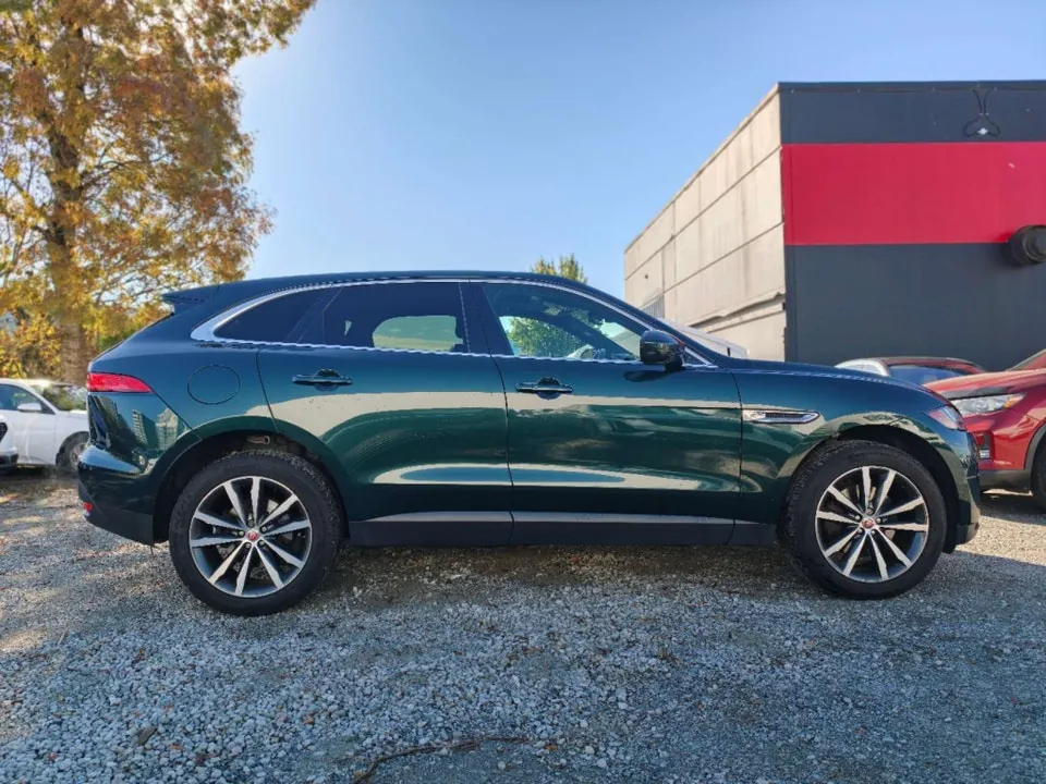 Jaguar F-Pace 2017 photo 4
