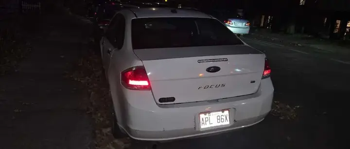 Ford Focus 2010 photo 3