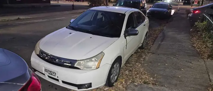 Ford Focus 2010 photo 4