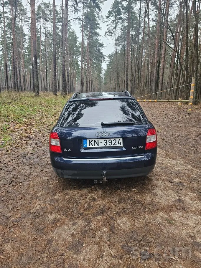 Audi A4 2004 photo 4