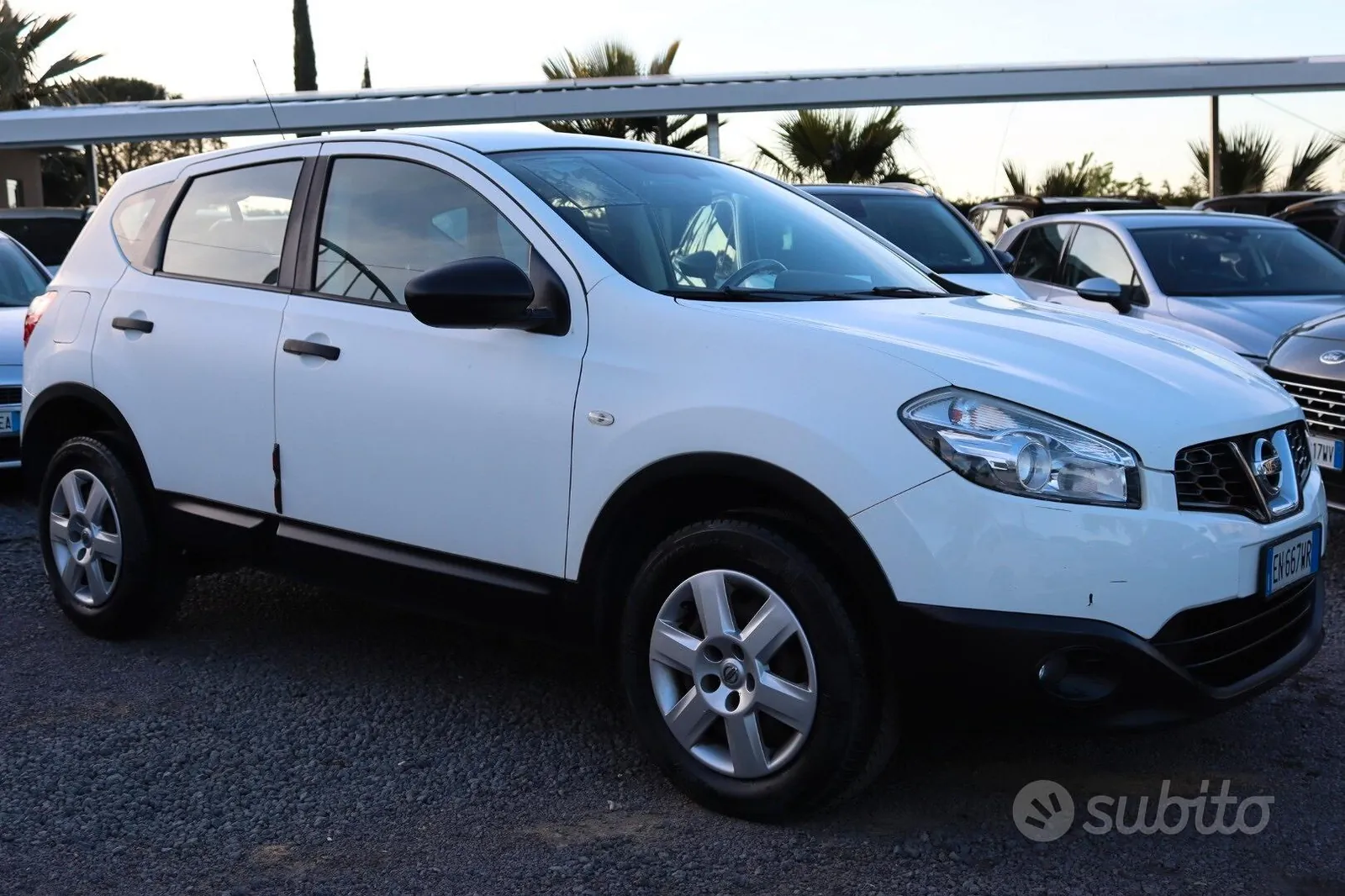 Nissan Qashqai 2012 photo 3