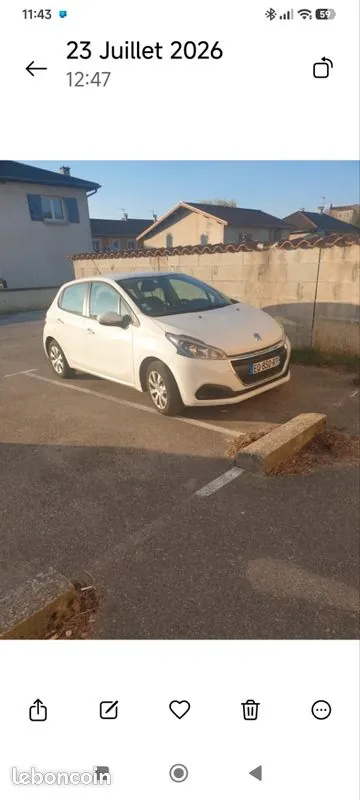 Peugeot 208