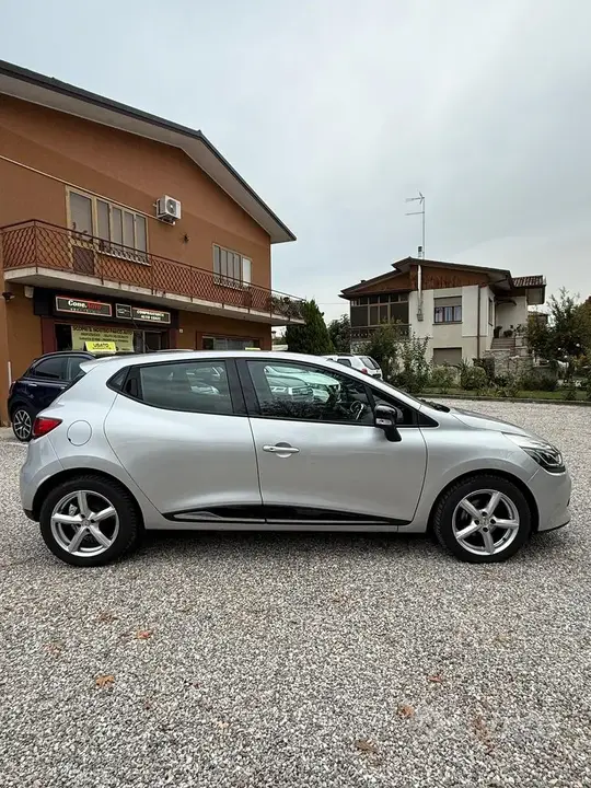 Renault Clio 2013 photo 3