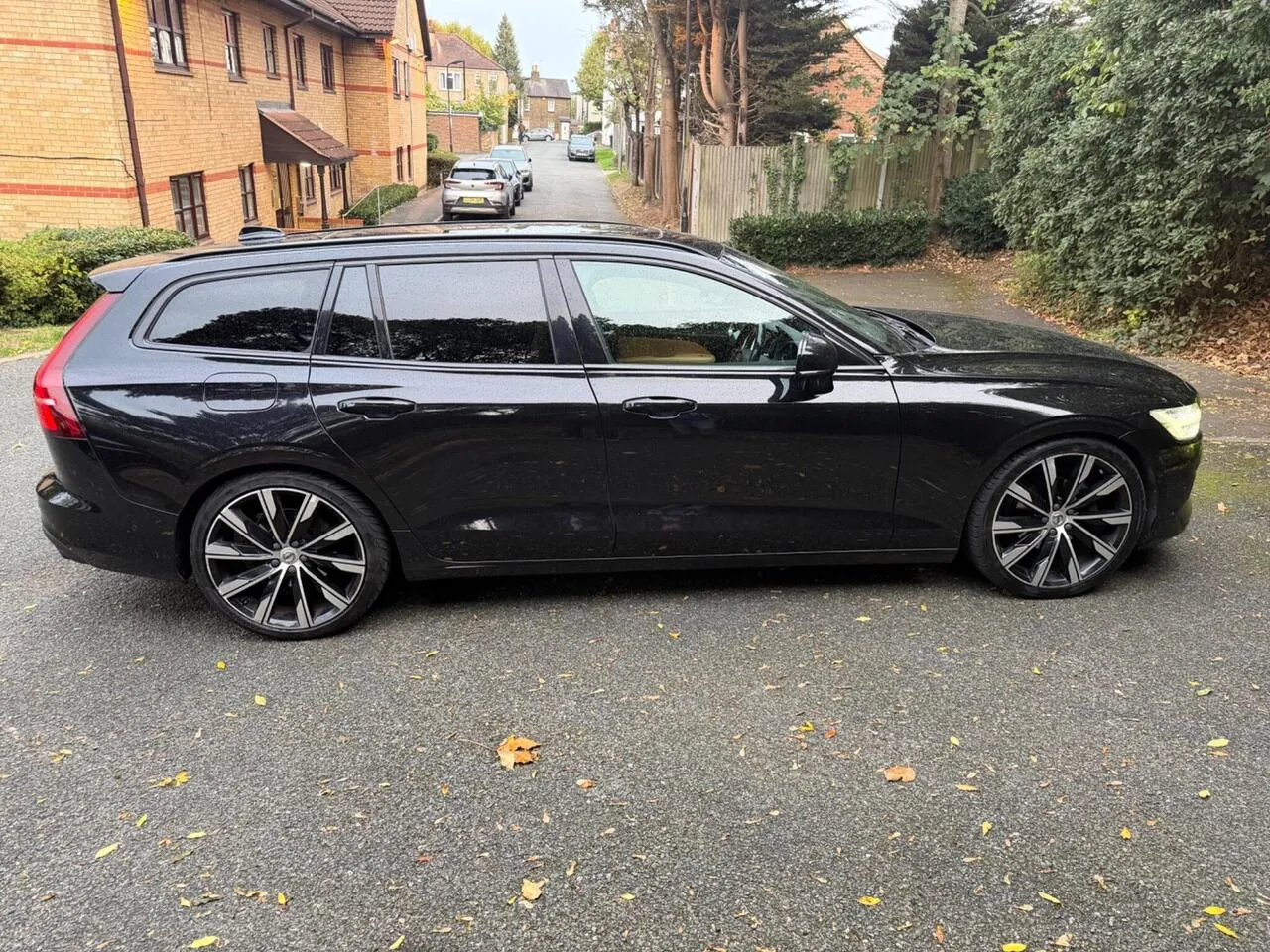 Volvo V60 2019 photo 3
