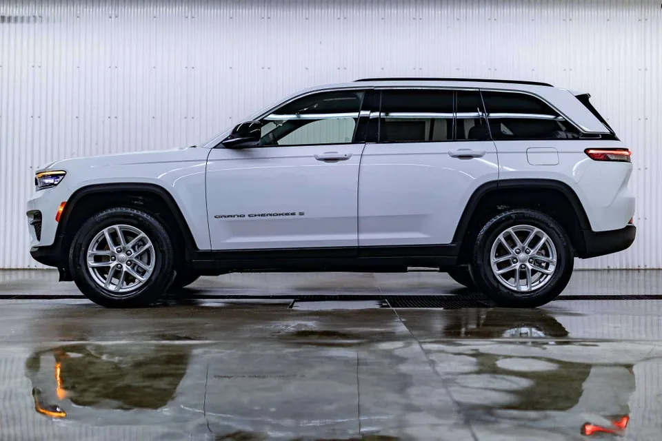 Jeep Grand Cherokee 2026 photo 4