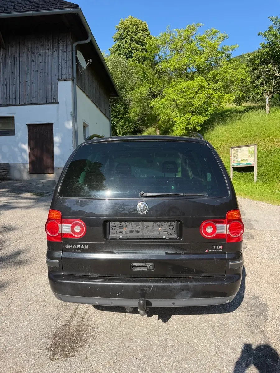 Volkswagen Sharan 2007 photo 2
