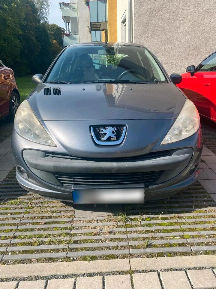 Peugeot 206