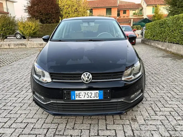 Volkswagen Polo 2016 photo 2