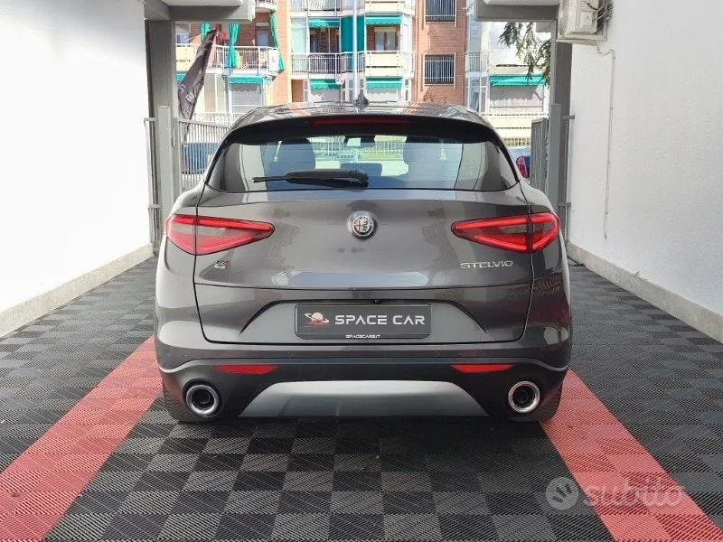 Alfa Romeo Stelvio 2022 photo 5