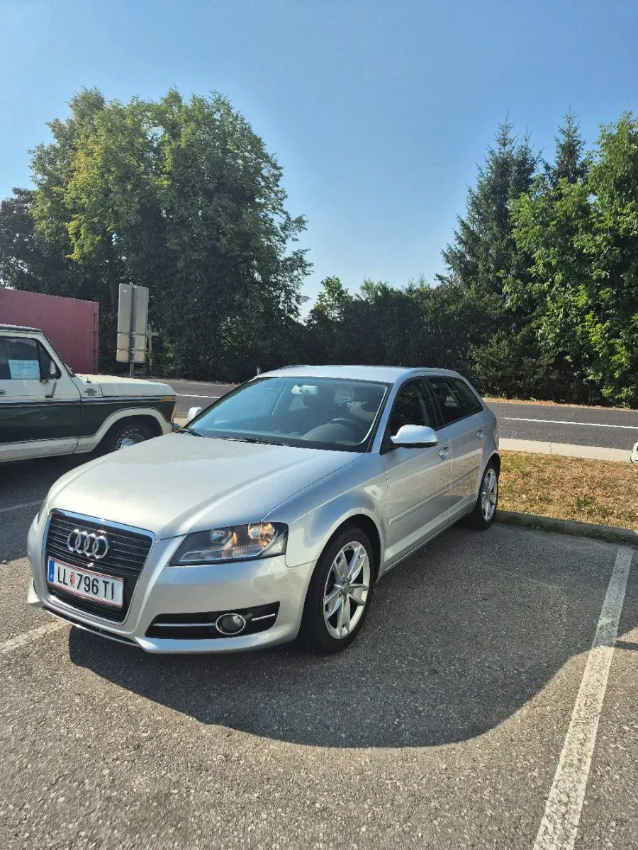Audi A3 2012 photo 3
