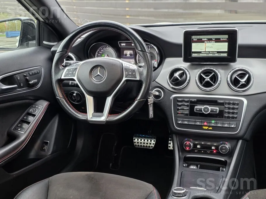 Mercedes-Benz Gla200 2014 photo 5