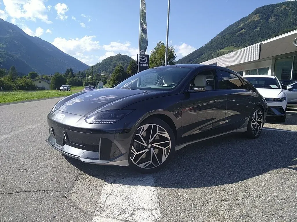 Hyundai Ioniq 6 2023 photo 2