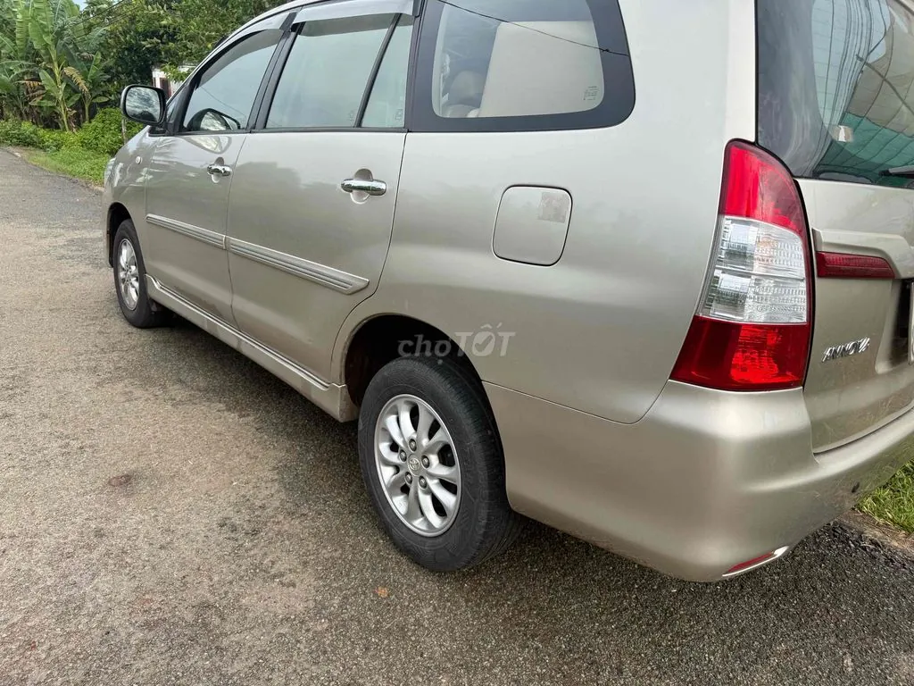 Toyota Innova 2014 photo 5