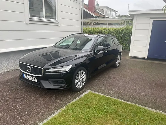 Volvo V60 2019 photo 2