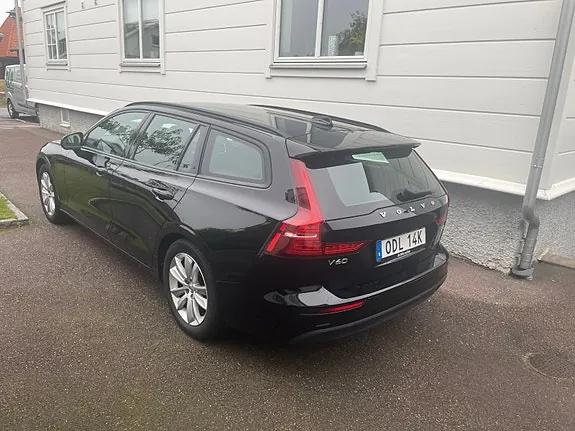 Volvo V60 2019 photo 5