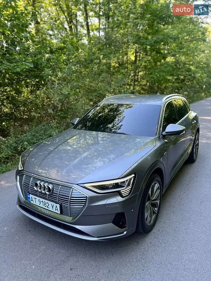 Audi E-Tron 2020 photo 2