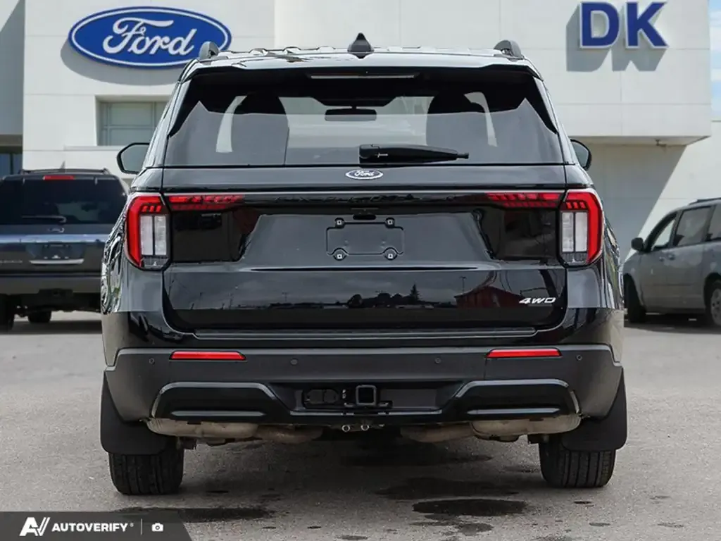 Ford Explorer 2026 photo 5