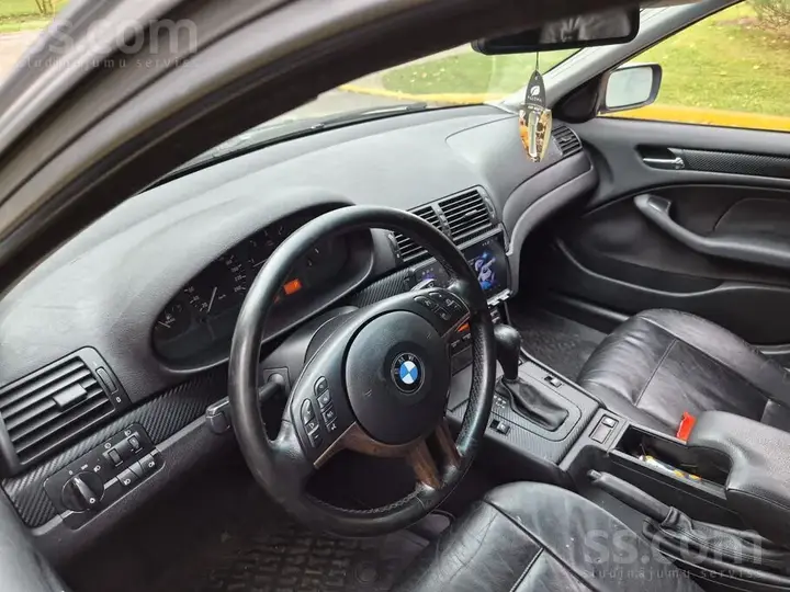 BMW 320 2004 photo 5
