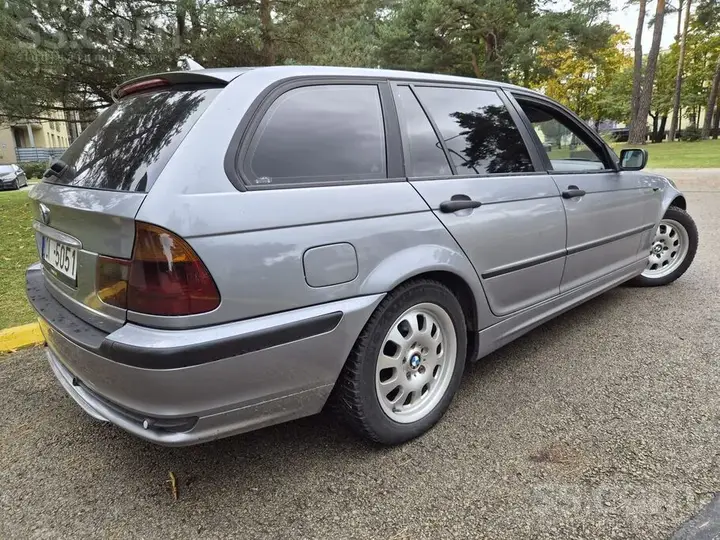 BMW 320 2004 photo 3