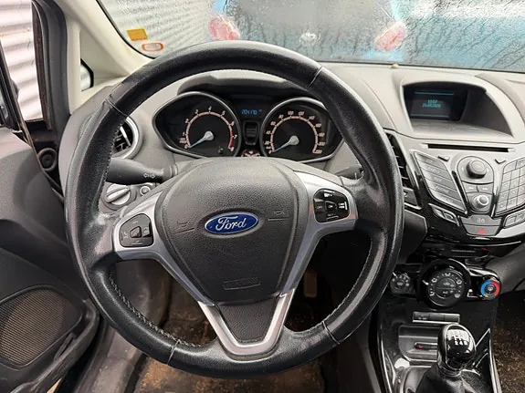 Ford Fiesta 2013 photo 5