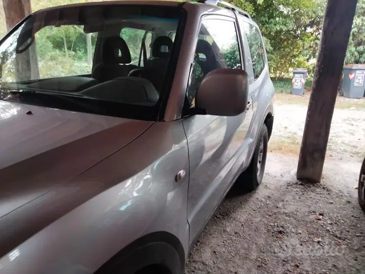 Mitsubishi Pajero 2006 photo 4