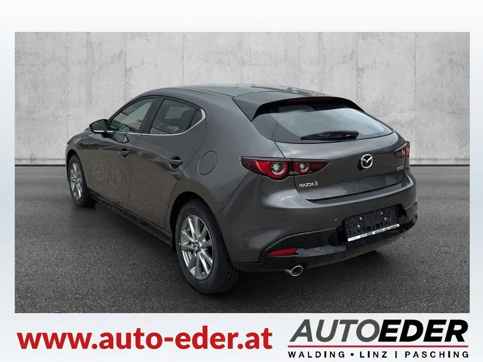 Mazda Mazda3 2025 photo 3