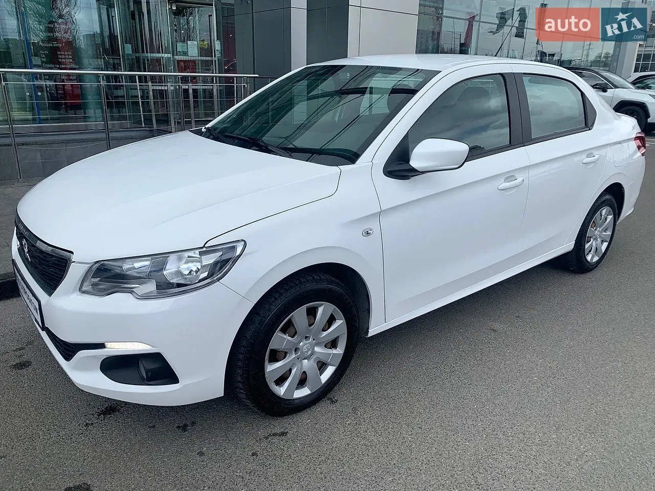 Peugeot 301 2021 photo 2