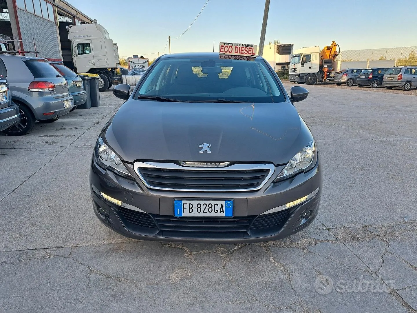 Peugeot 308 2015 photo 2
